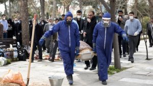 İranda saxta spirtli içkidən ölənlərin sayı 73 nəfərə çatdı